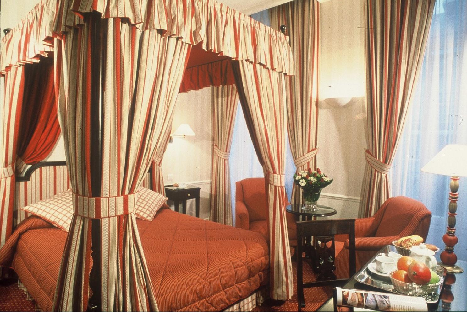 Golden Tulip Washington Opera Hotel Paris Bagian luar foto