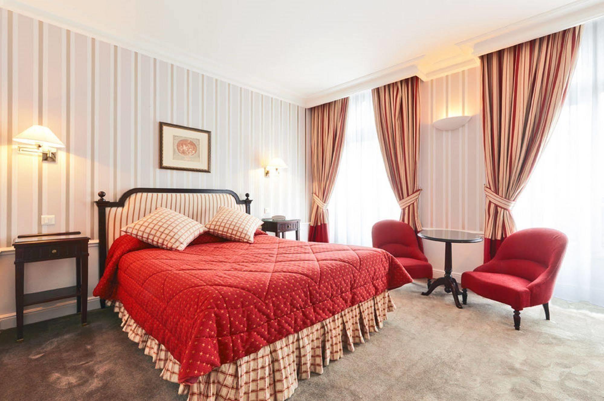 Golden Tulip Washington Opera Hotel Paris Bagian luar foto