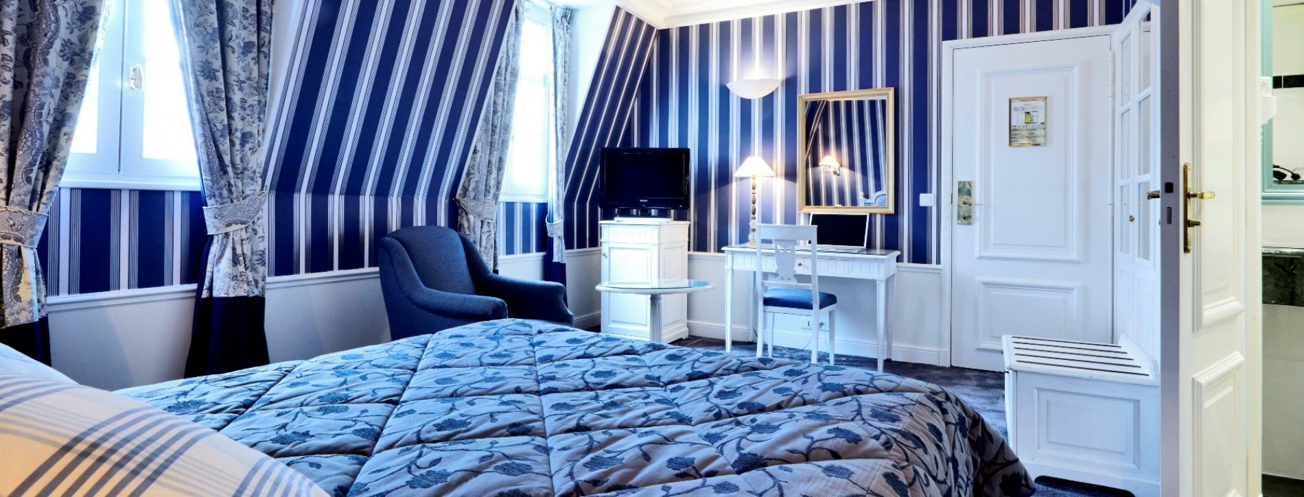 Golden Tulip Washington Opera Hotel Paris Bagian luar foto